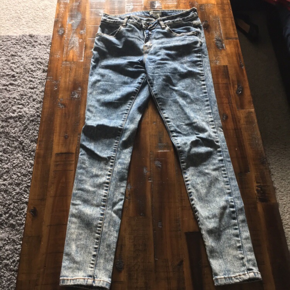 F21 Regular Skinny Ankle Jeans💙